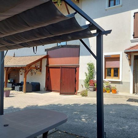 Les Copains D'Abord Villa Beaucroissant Exterior photo